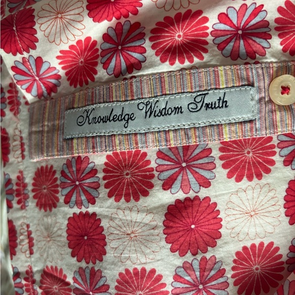 Excellent condition short sleeved Robert graham - Picture 3 of 4